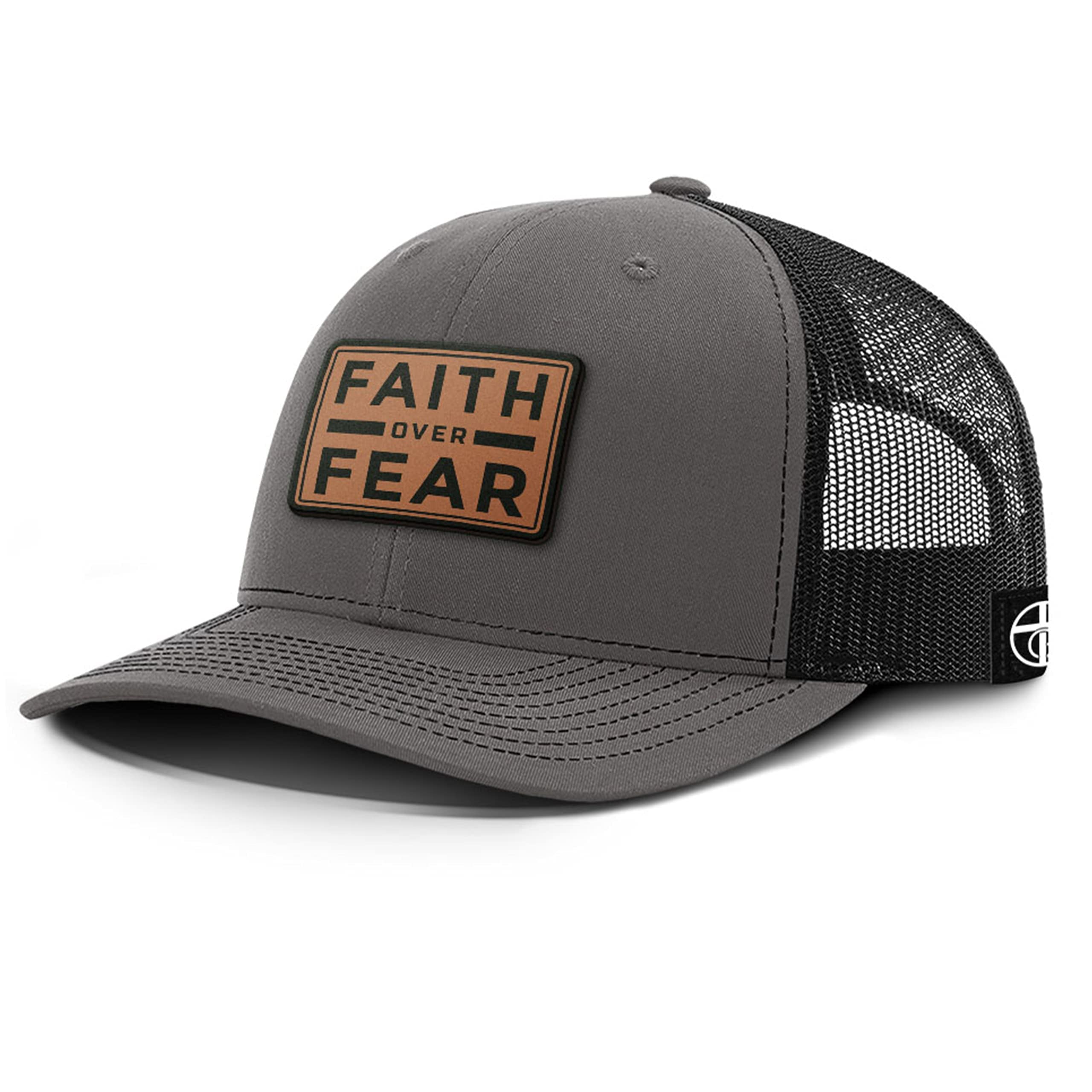 送料無料Our True God Faith Over Fear Leather Patch Back Mesh Hat Christian Motivational Baseball Cap Charcoal FrontBlac